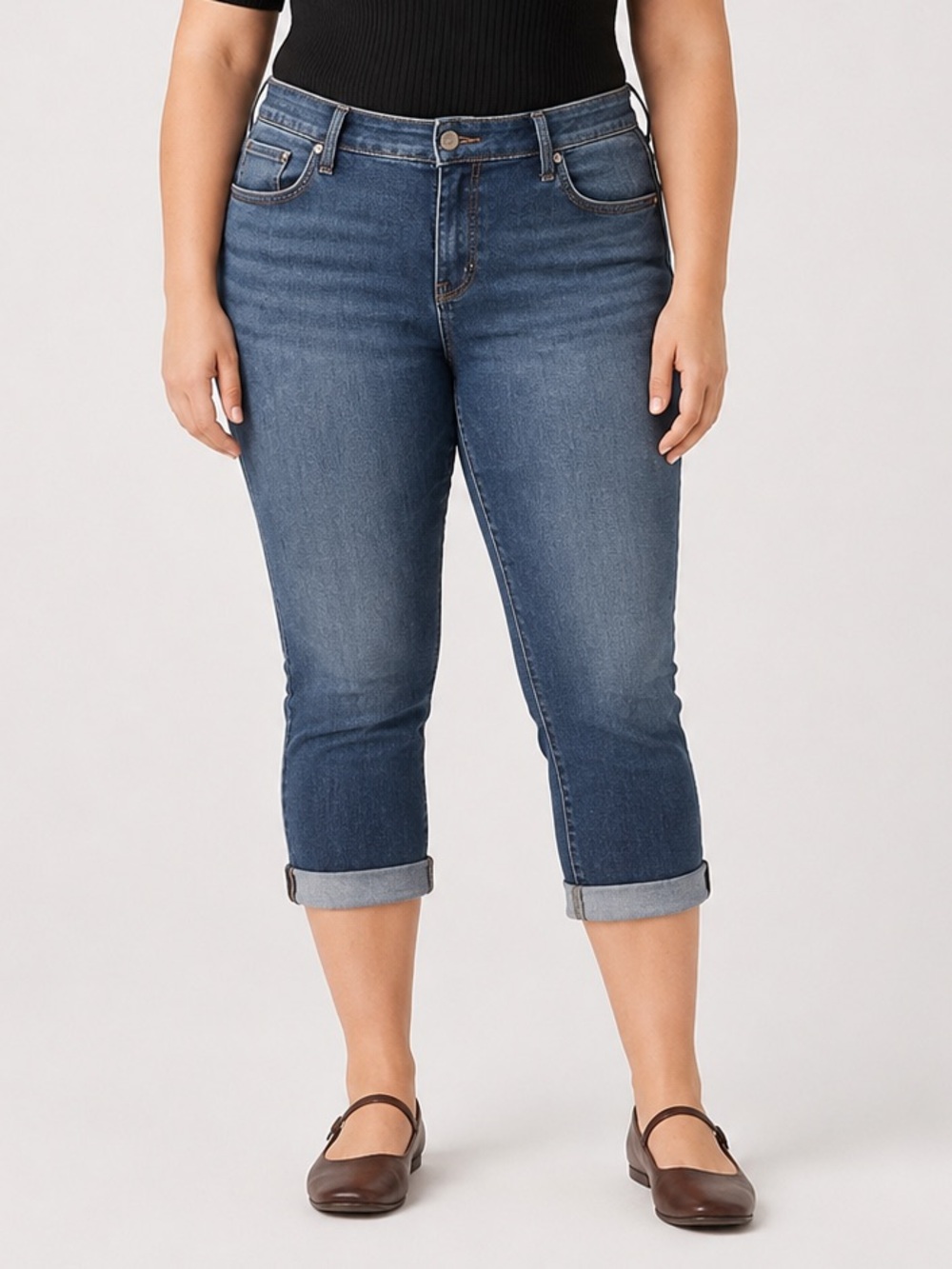 Silver Jeans Suki Mid Rise Capri 14W Blue Faded Medium Wash